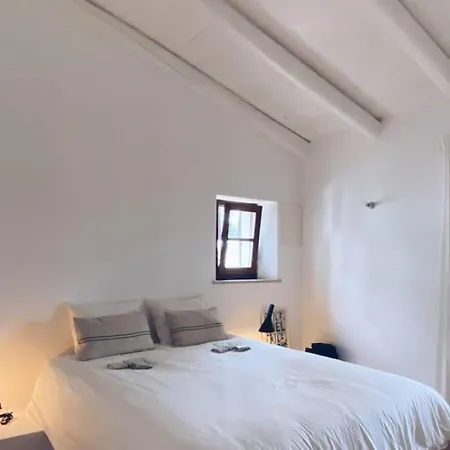 Monte Cucs - House On The Hill *