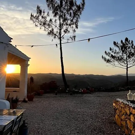 Monte Cucs - House On The Hill オデセイシェ